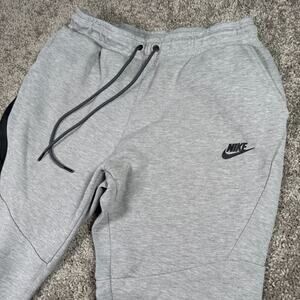 Nike Tech Fleece Jogger Pants M Grey Heather Athletic Tapered Fit 805162-063